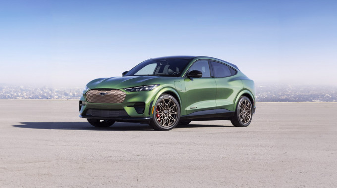 Best Electric Cars 2025: A Global Perspective