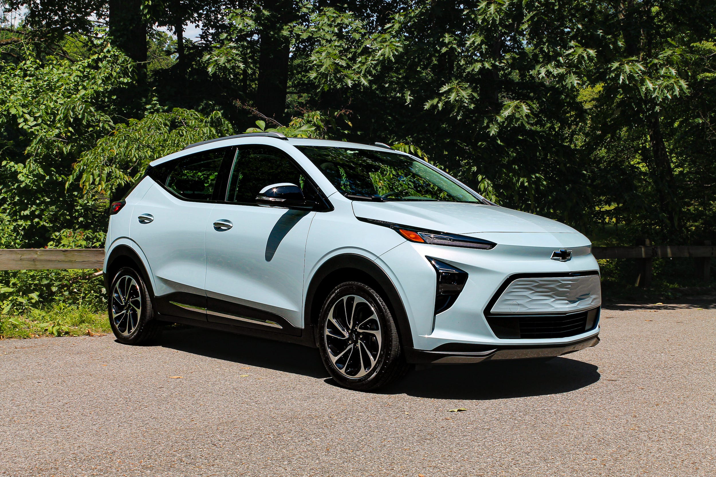 Chevrolet Bolt EUV Review: An In-Depth Look at Chevrolet’s Electric SUV