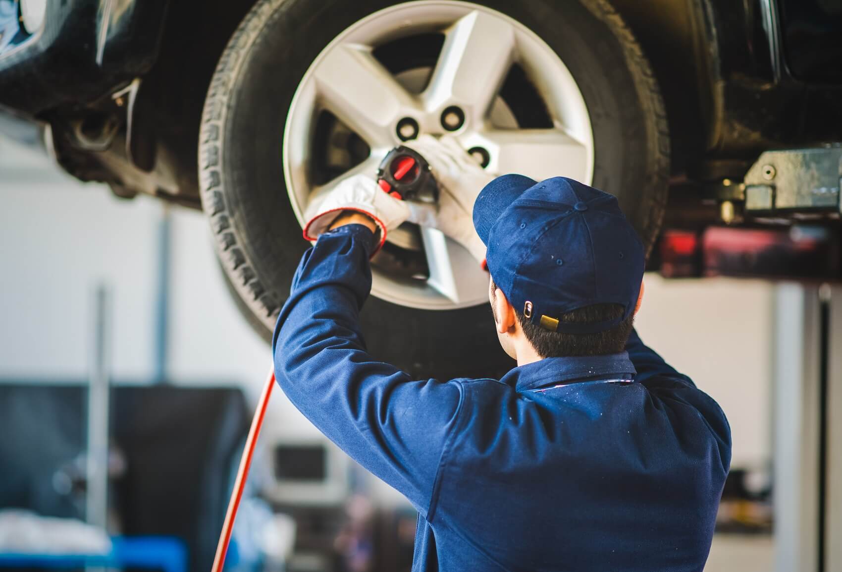 Electric Car Maintenance vs Gas: Costs, Frequency What Breaks Less