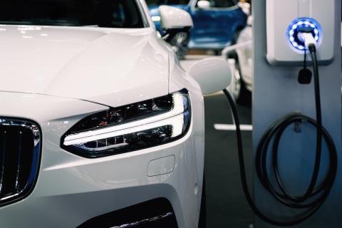 Resale Value of Electric Vehicles vs Gas Cars